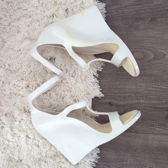 Louis Vuitton Authentic Made in Italy Wedge Sandals - Picture 6 of 17